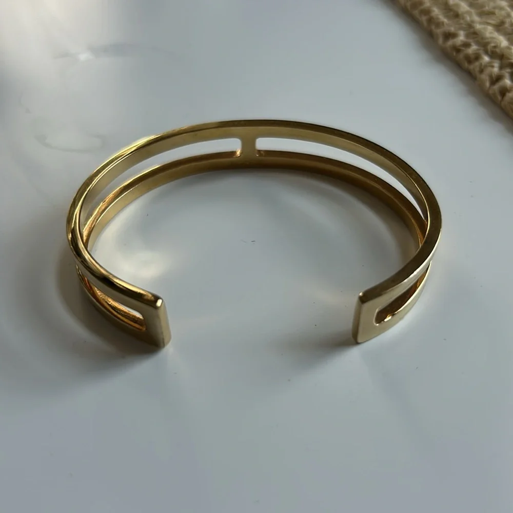 Jcrew bangle in gold, good condition - Picture 6 of 8